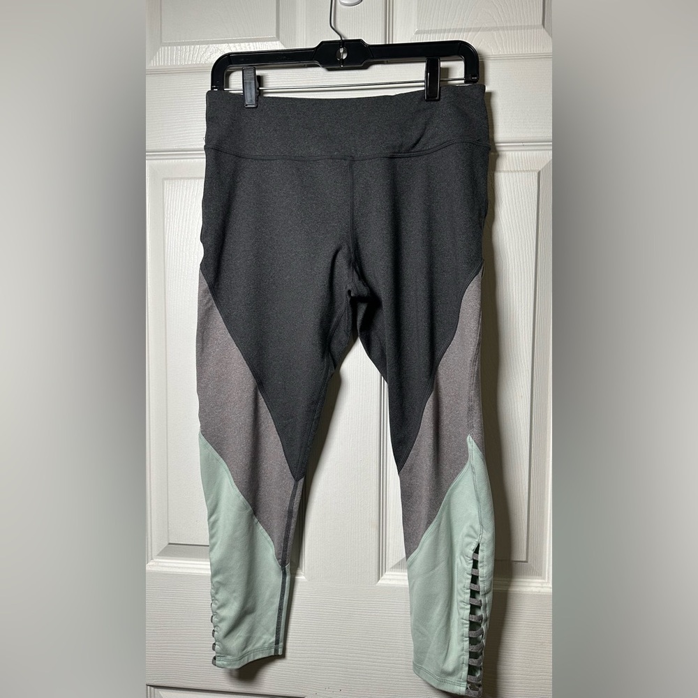 Betsey Johnson Leggings Womens Large Gray Crop Running Gym Yoga Workout Athletic